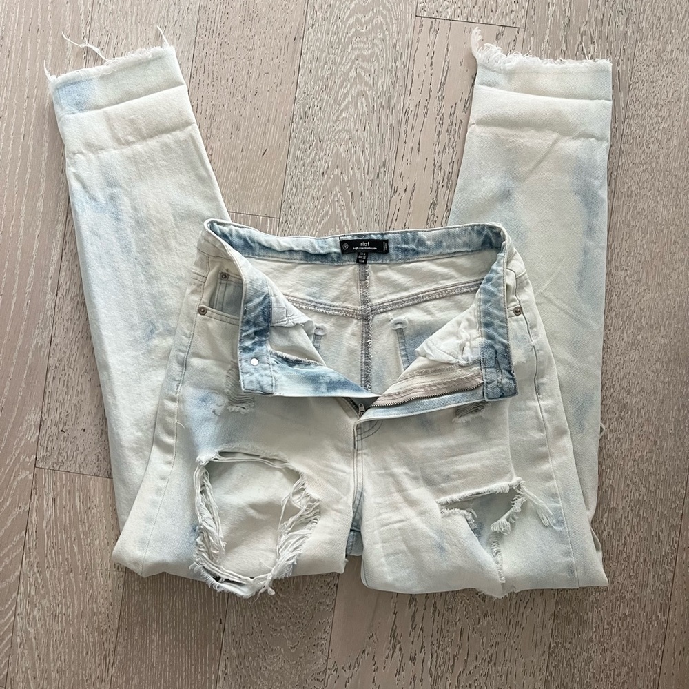 Upcycled β¨ Missguided | High Rise Distressed Boyfriend Jeans | Size 4 - Picture 4 of 4